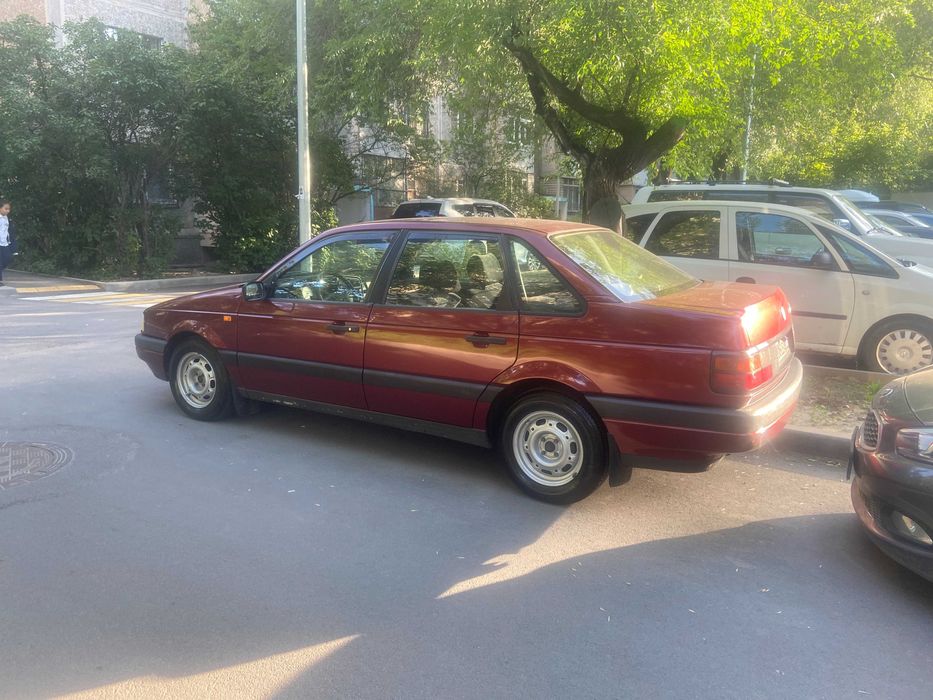 Volkswagen Passat 1.9TD  1992 г.