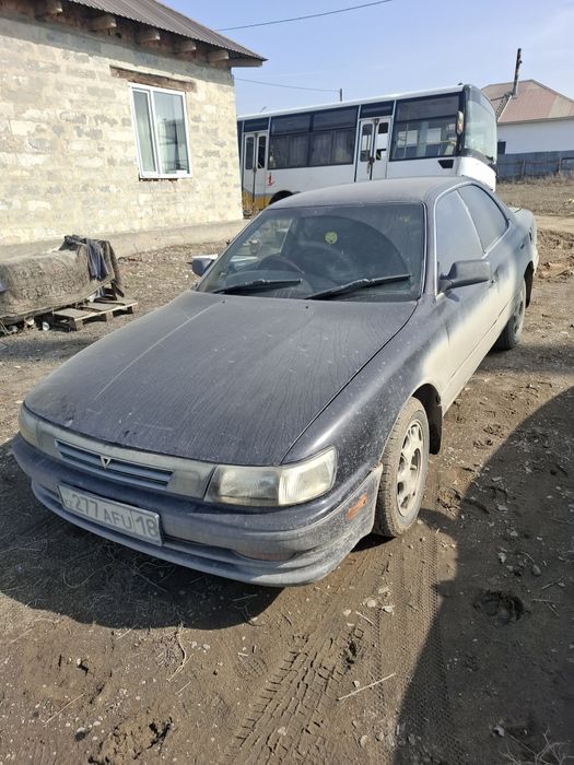 Продам срочно тайота виста