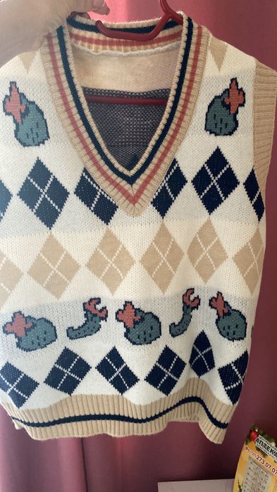 Продаю безрукавки