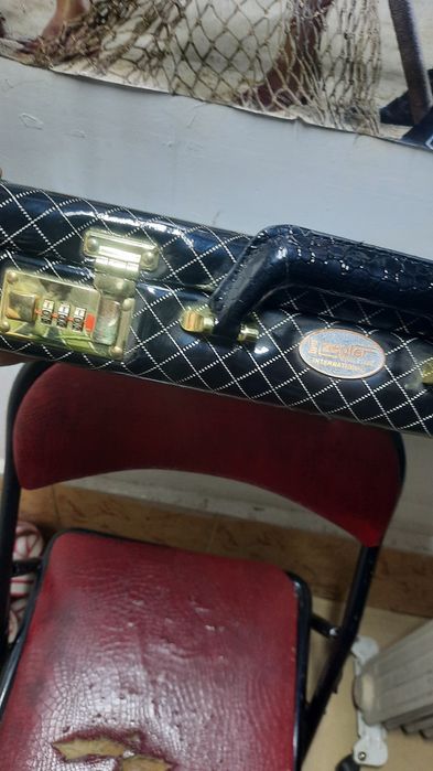 Продам чемодан для работы