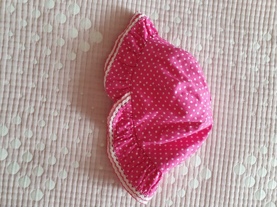 Лот летни шапчици на Mayoral,Okaidi; Benetton и др.