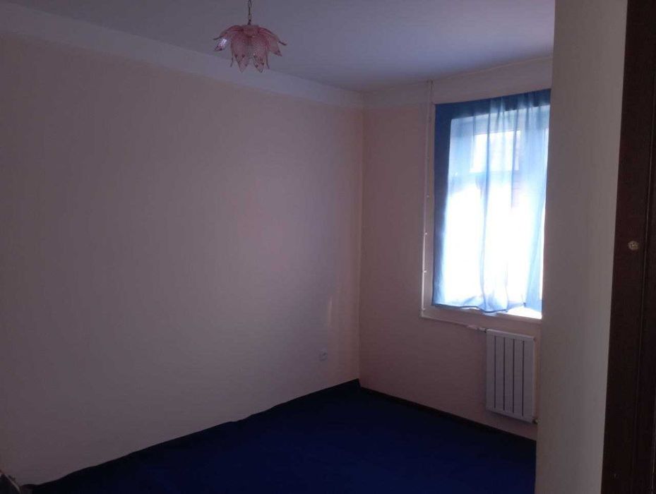 Коттедж сотилади 2 сотих 3 хона