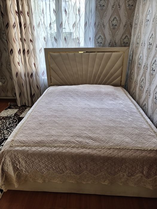 Продается кровать двухспальная