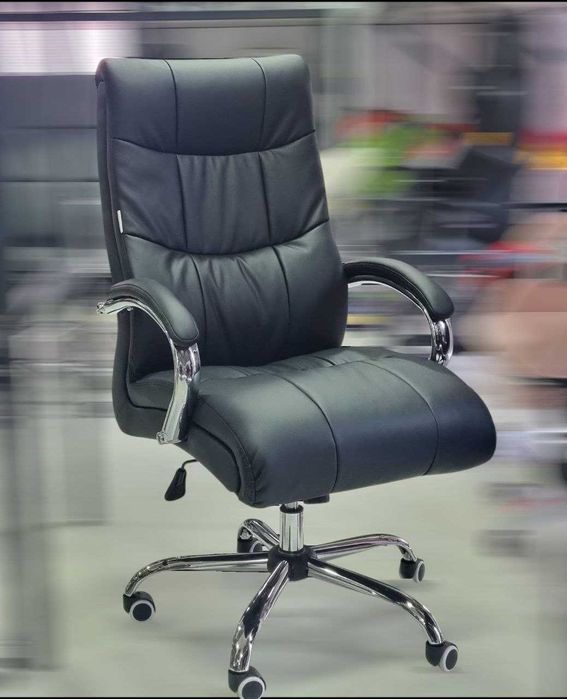Офисное кресло для руководителя и персонала Model:825