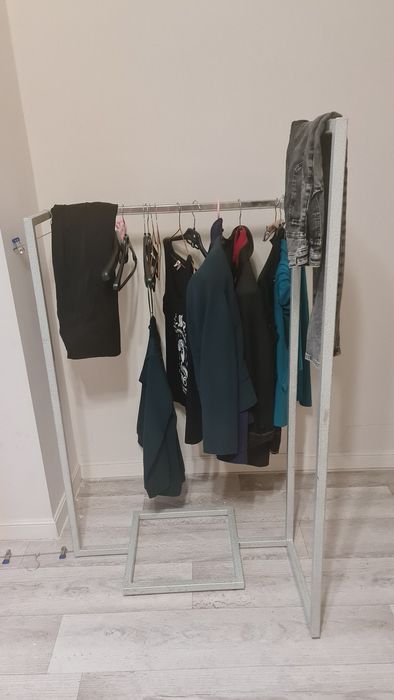 вешалка стойка  для одежды
