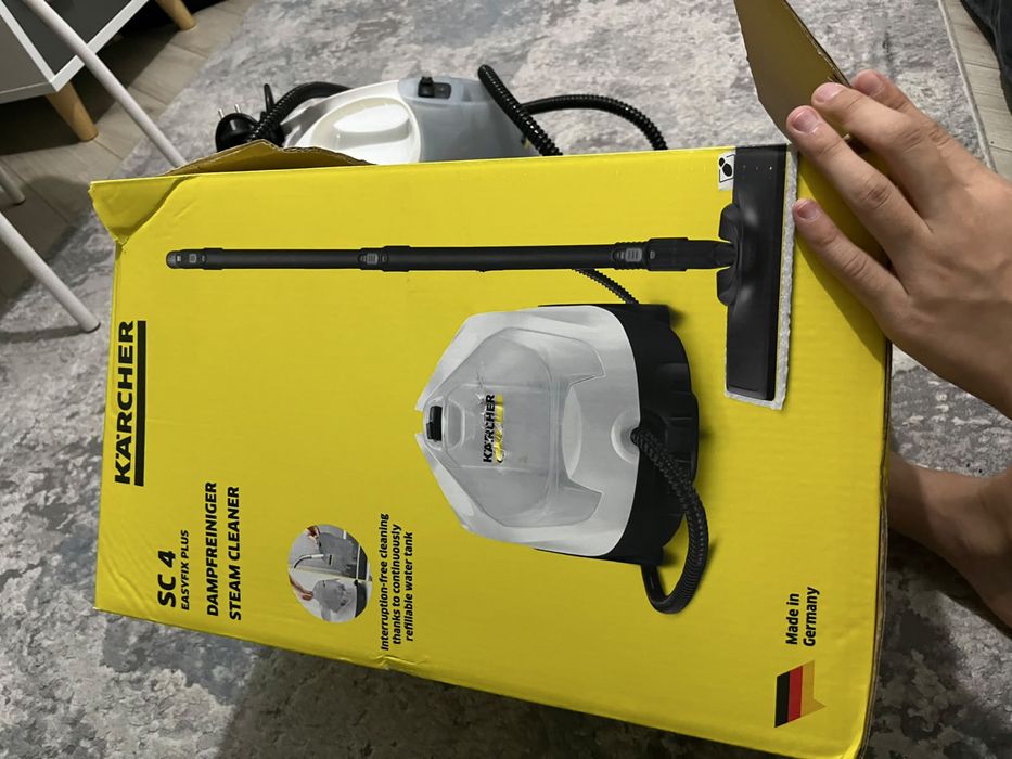 Продам пароочиститель Kärcher SC 4 EasyFix Plus