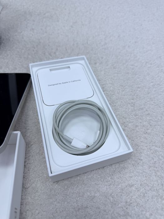 Apple Iphone 12 ,б/у