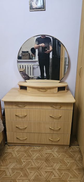 Спальный гарнитур