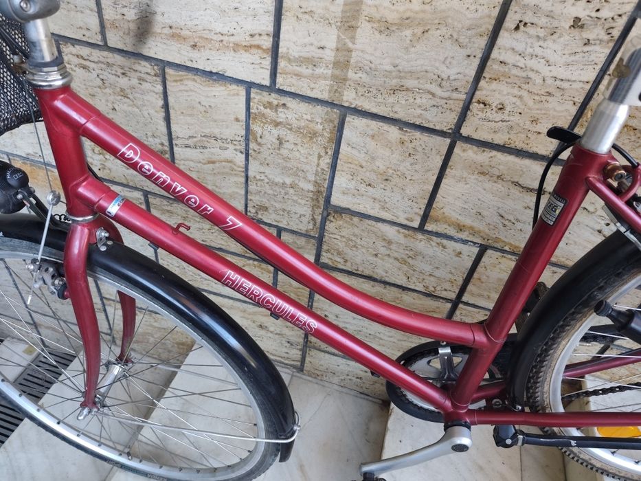 Damă 28 cu 7 viteze