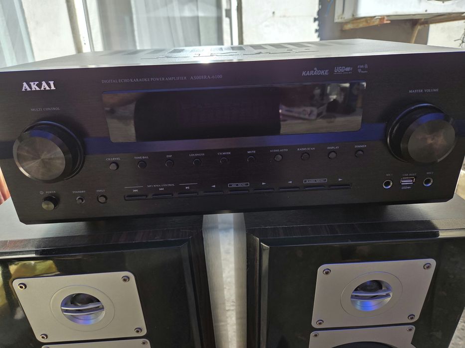 Vand Sistem audio AKAI – 2 Boxe FS002A-305 + Amplificator AS008RA-6100