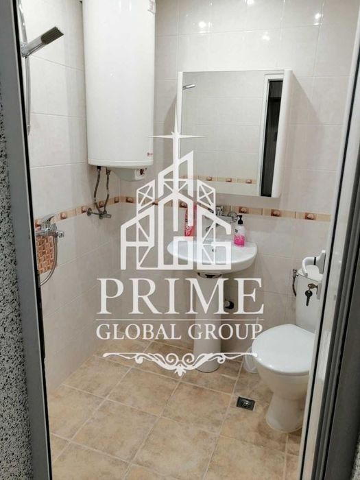 Продава се Двустаен апартамент в Варна, Левски - 65 кв.м за 2354 €/кв.м - Снимка #2