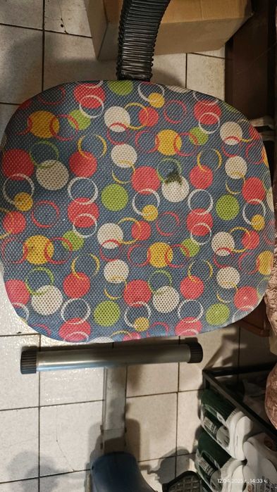 Детски  стол за бюро