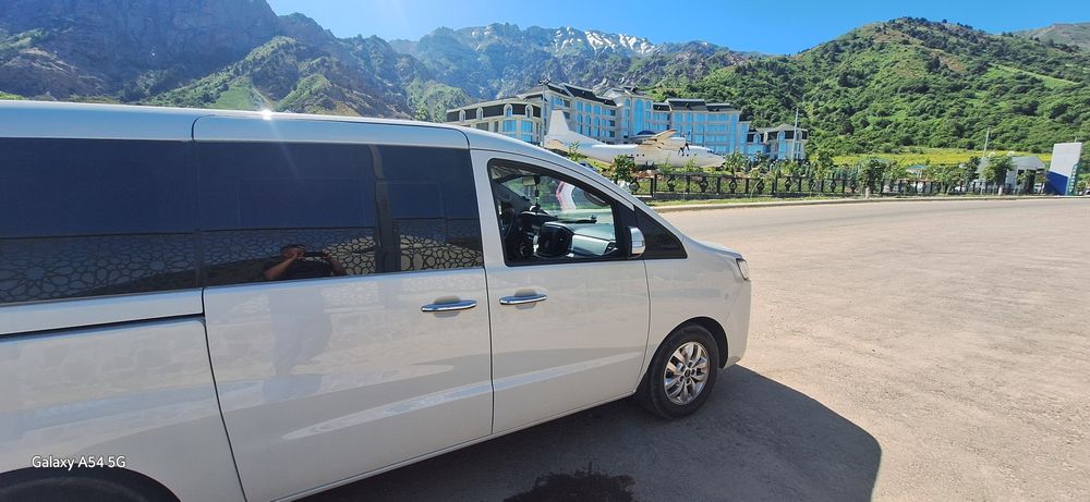 Тур по Узб.  встреча   и   проводи с вокзала и аэропорта  8 пассажирск