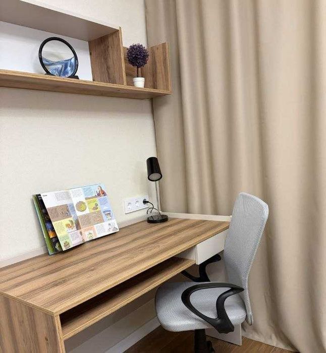 Сдается просторная 2-х комнатная квартира в центе, Айбек,  2/5/12. Р6