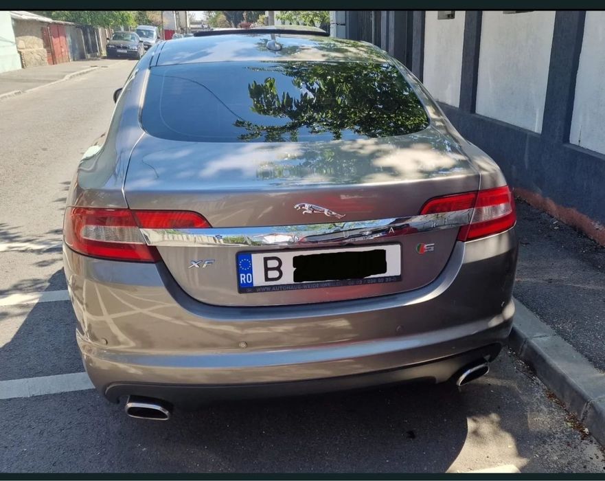 Jaguar XF-S biturbo 275 cp