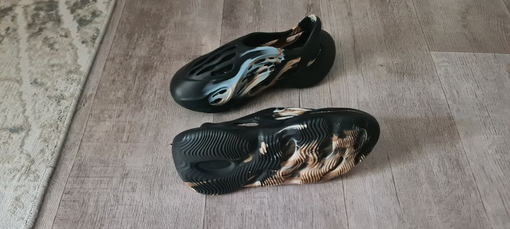 Продам Кроксы уни