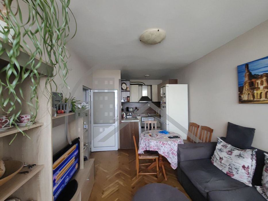 Продава се Тристаен апартамент в Варна, Чайка - 65 кв.м за 3677 €/кв.м - Снимка #2