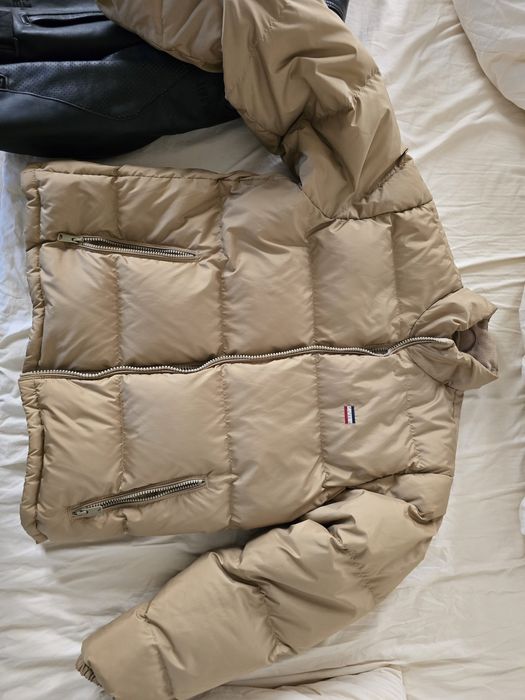 Geaca Levis puf , ca noua