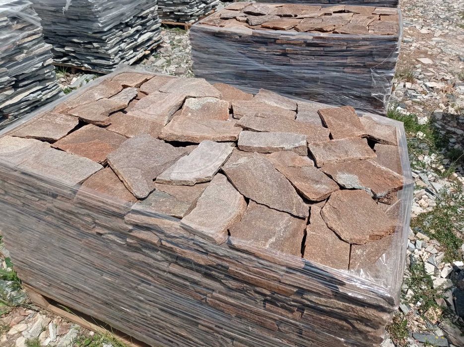 Кафяв гнайс меча кожа естествен камък за облицовка