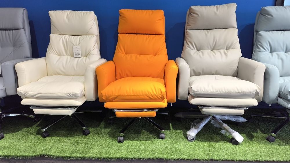 Офисное кресло для руководителя модель  Riggs pro