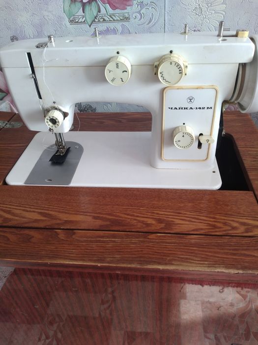 Швейная машинка чайка