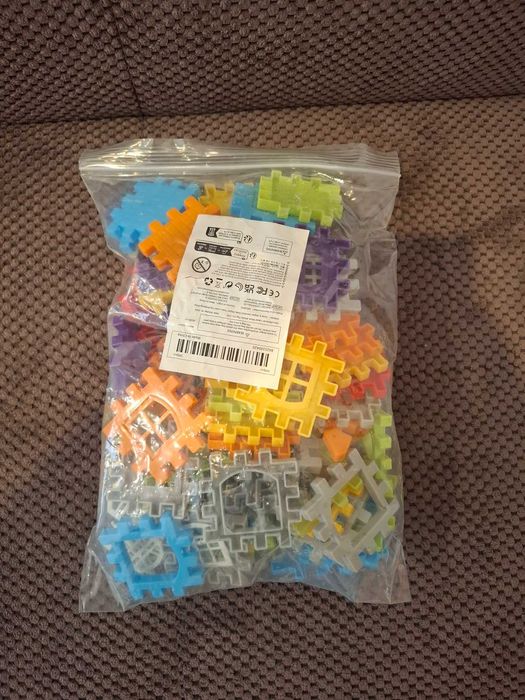 Детски конструктор от 100 части – 15лв.