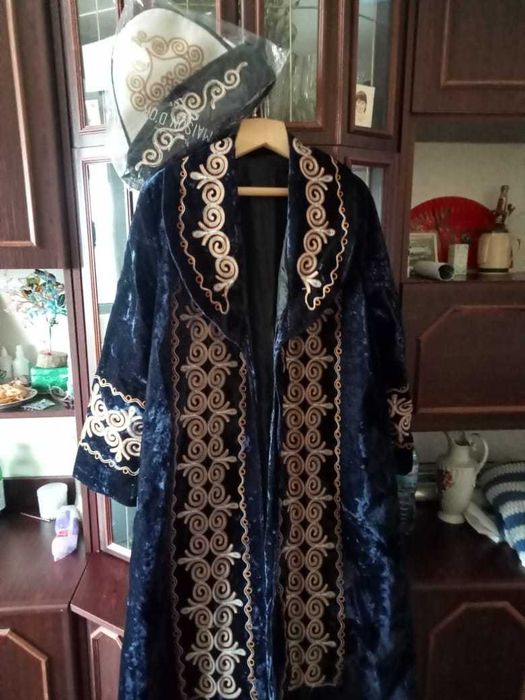 Национальная мужская одежда