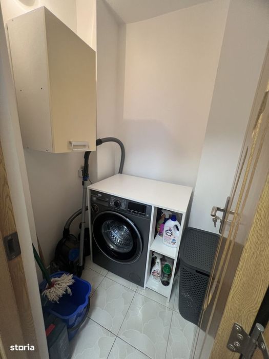 Apartament  De vanzare 3 camere