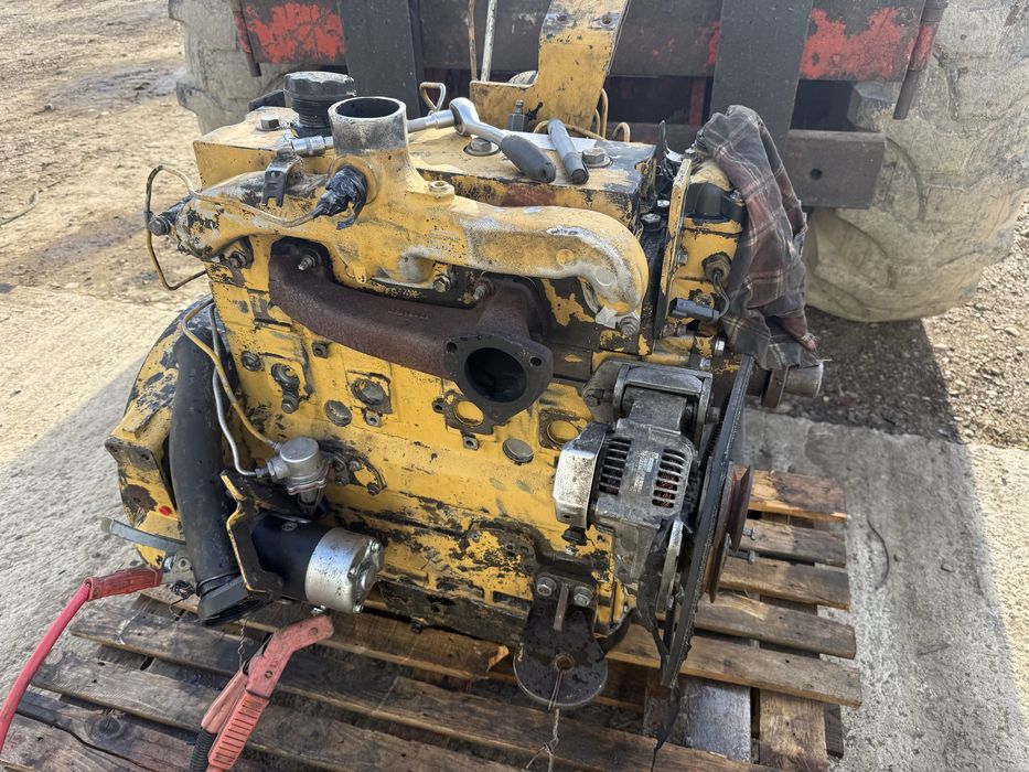 Motor Caterpillar 4 cilindri de buldo