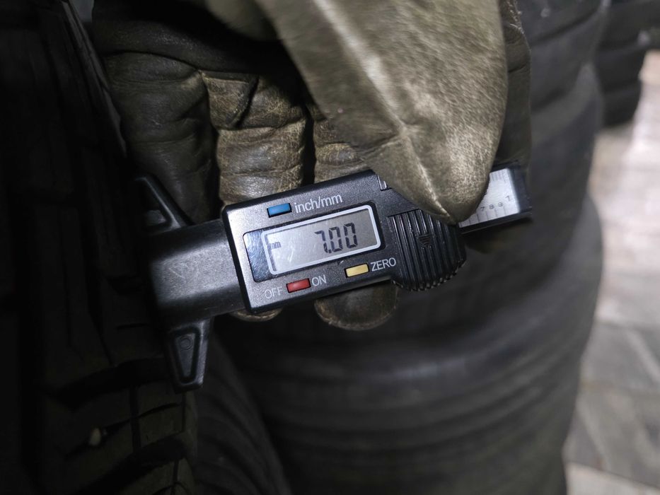 2бр Всесезонни гуми 225 60 17 - Continental