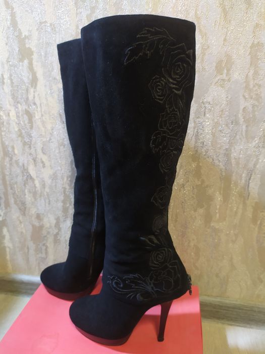 Сапоги стильные 38 размер