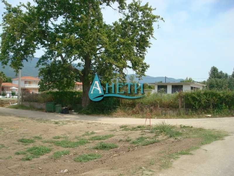 Сграда 145м2 с УПИ 2135м2 в курортно селище Неа Врасна, Гърция, за живеене или бизнес