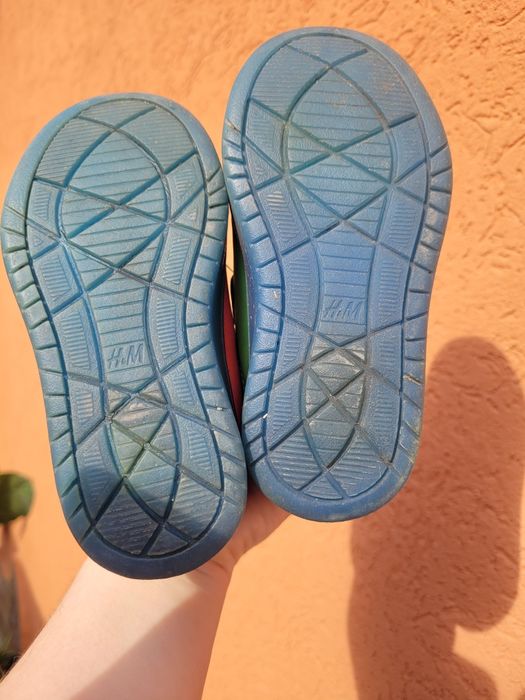 Pantofi sport cu scai