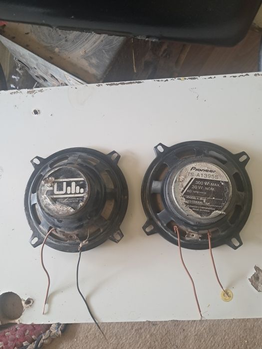 Продам калонки 2 штук