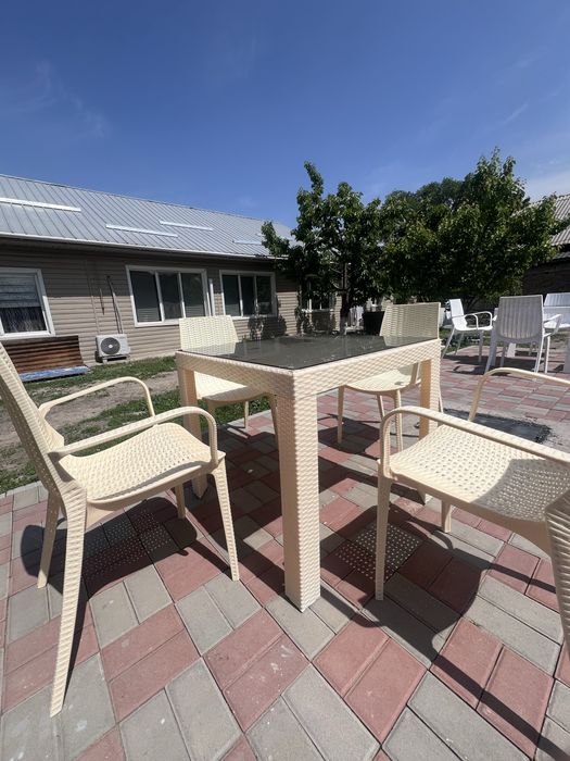 Столы стулья Под Ротанг