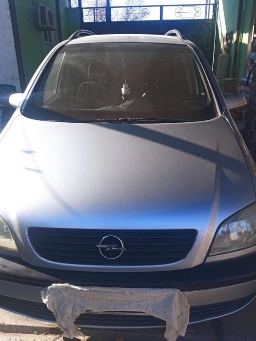 Opel Zafira продаю срочно