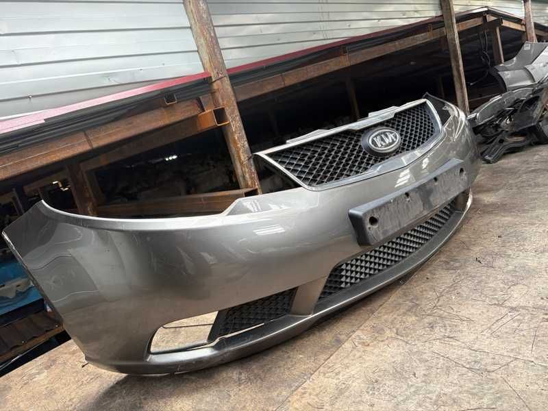 Бампер передний Kia Cerato