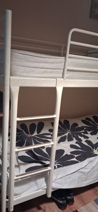 Pat ikea metalic supraetajat cu saltele