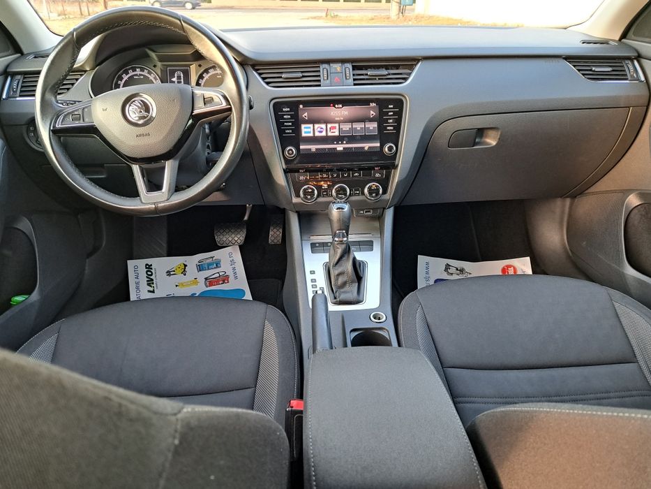 Skoda Octavia 1.6 diesel automat DSG/Apple CarPlay