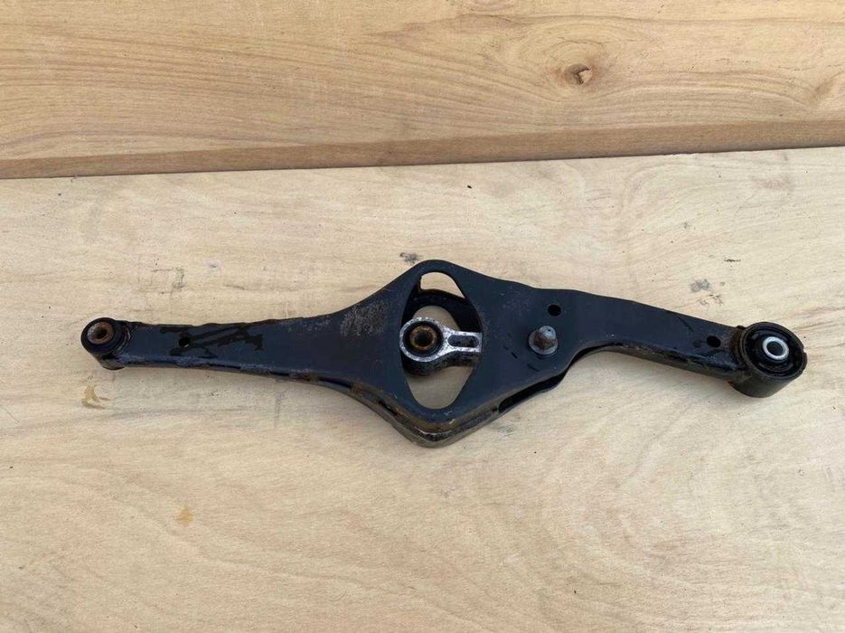 Гитара поперечный рычаг на Ниссан Цефиро Максима А32/А33.