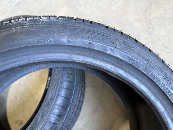 245/40/19 Goodyear 2бр Runflat