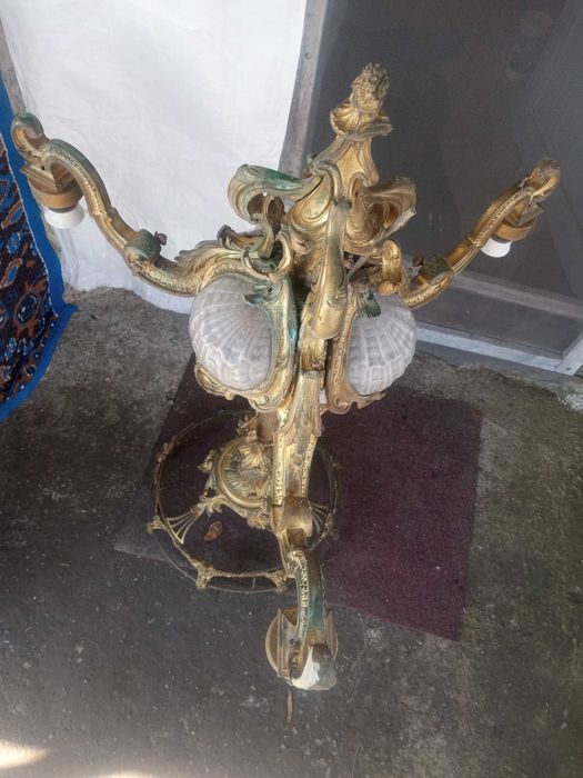 Vând candelabru ...