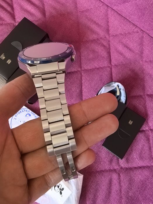Чисто Нов, Huawei watch Ultimatе в гаранция от Yettel.