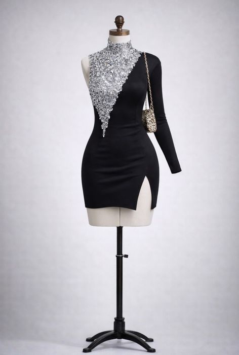 Черна елегатна рокля