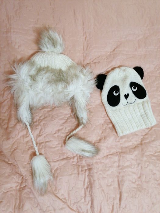 Зимни шапки и шал