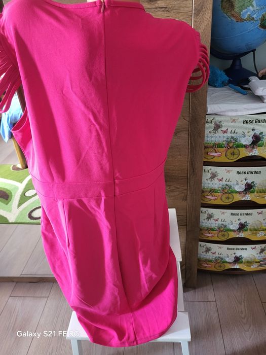 Vând Rochiță Dama