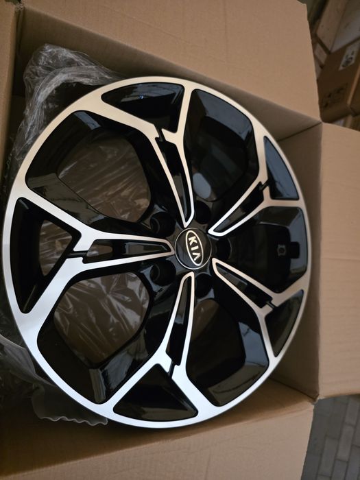 Jante de aliaj pentru Kia pe 17 marca silver line model  Overton