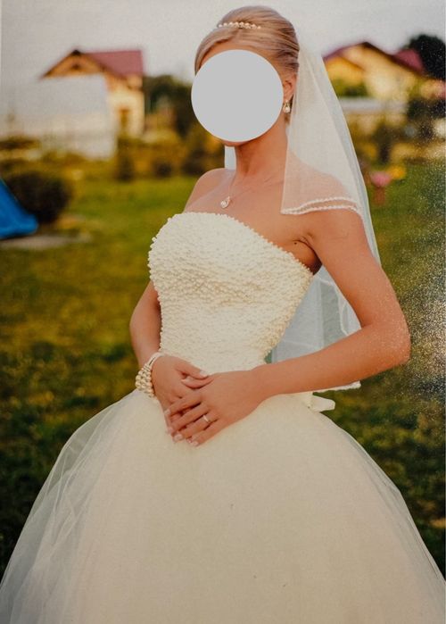 rochie de mireasa si voal