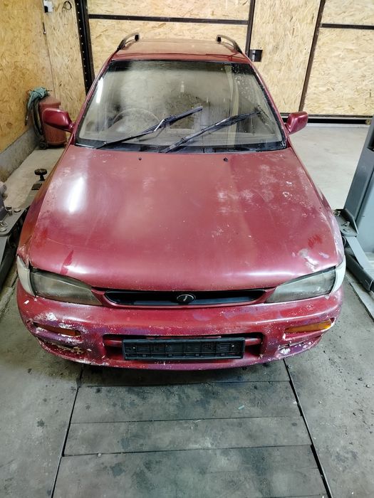 Капот Субару Subaru Impreza