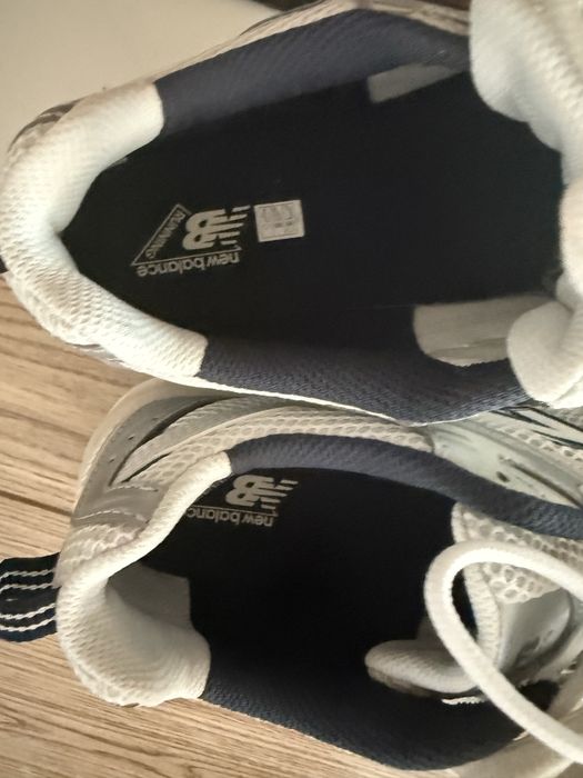 Продам  кроссовки New Balance